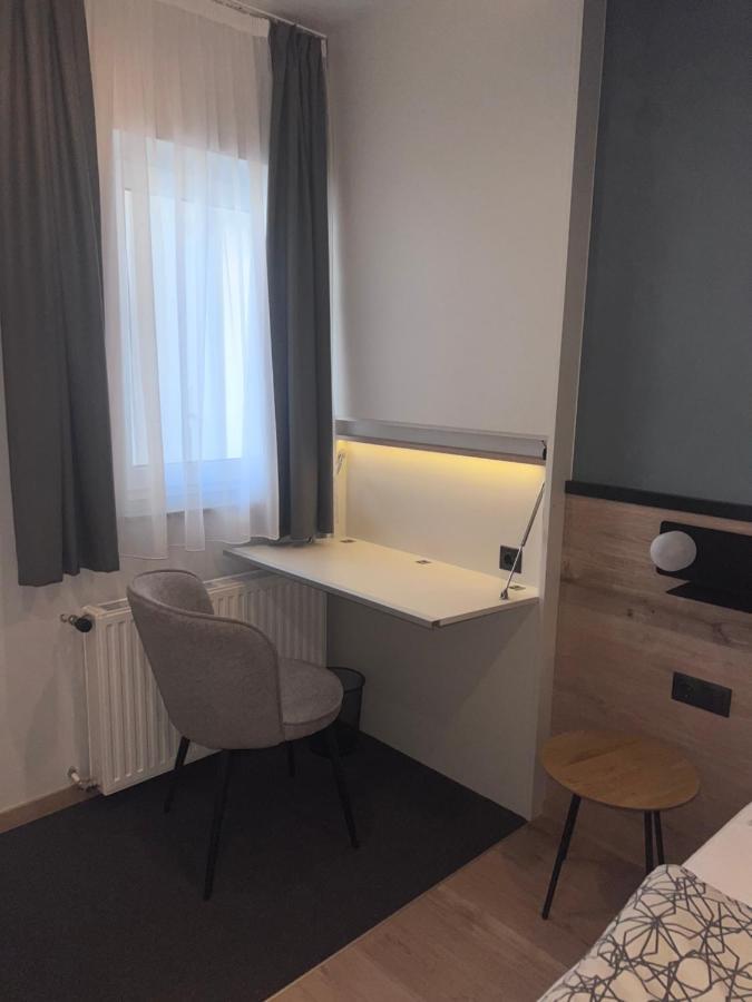 Hotel Jam Panzio à Kapuvár Extérieur photo