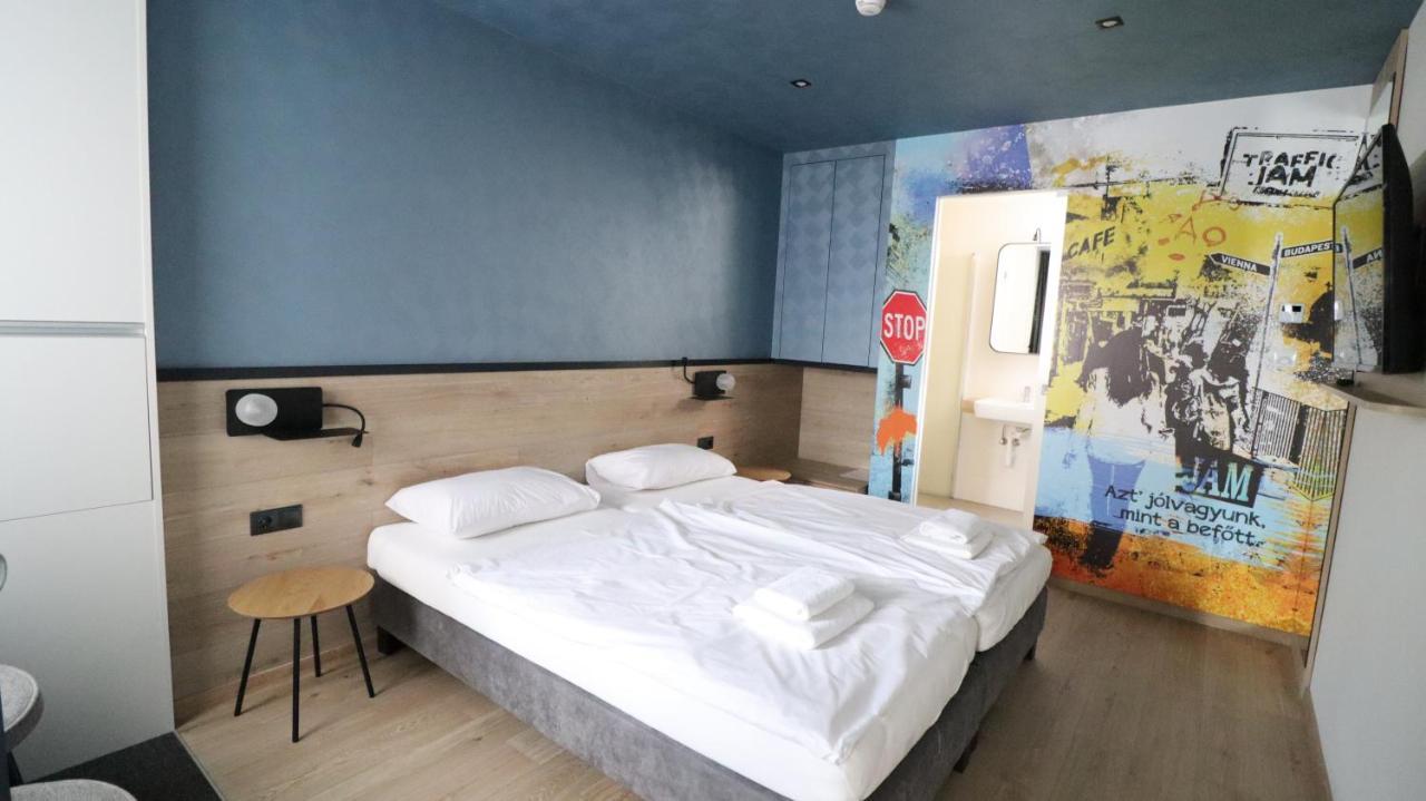 Hotel Jam Panzio à Kapuvár Extérieur photo